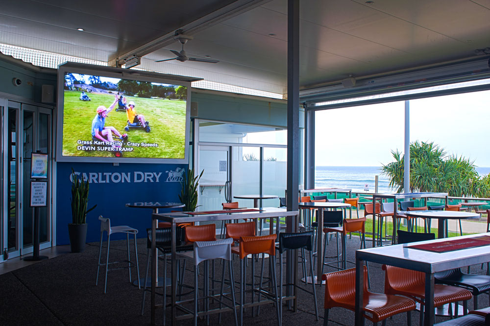 North Burleigh Surf Club | 5mm, 2.5mW x 1.5mH
