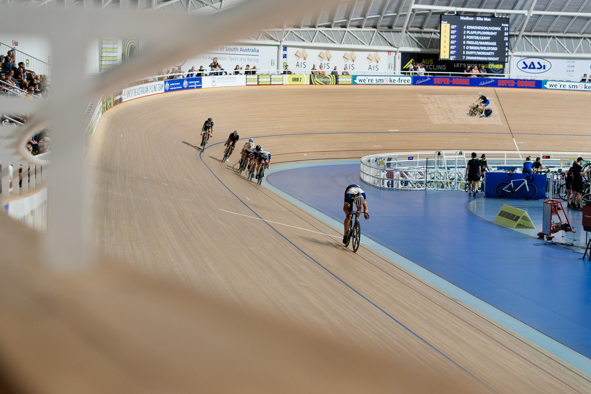 Adelaide Velodrome | 3.9mm, 5mW x 3mH