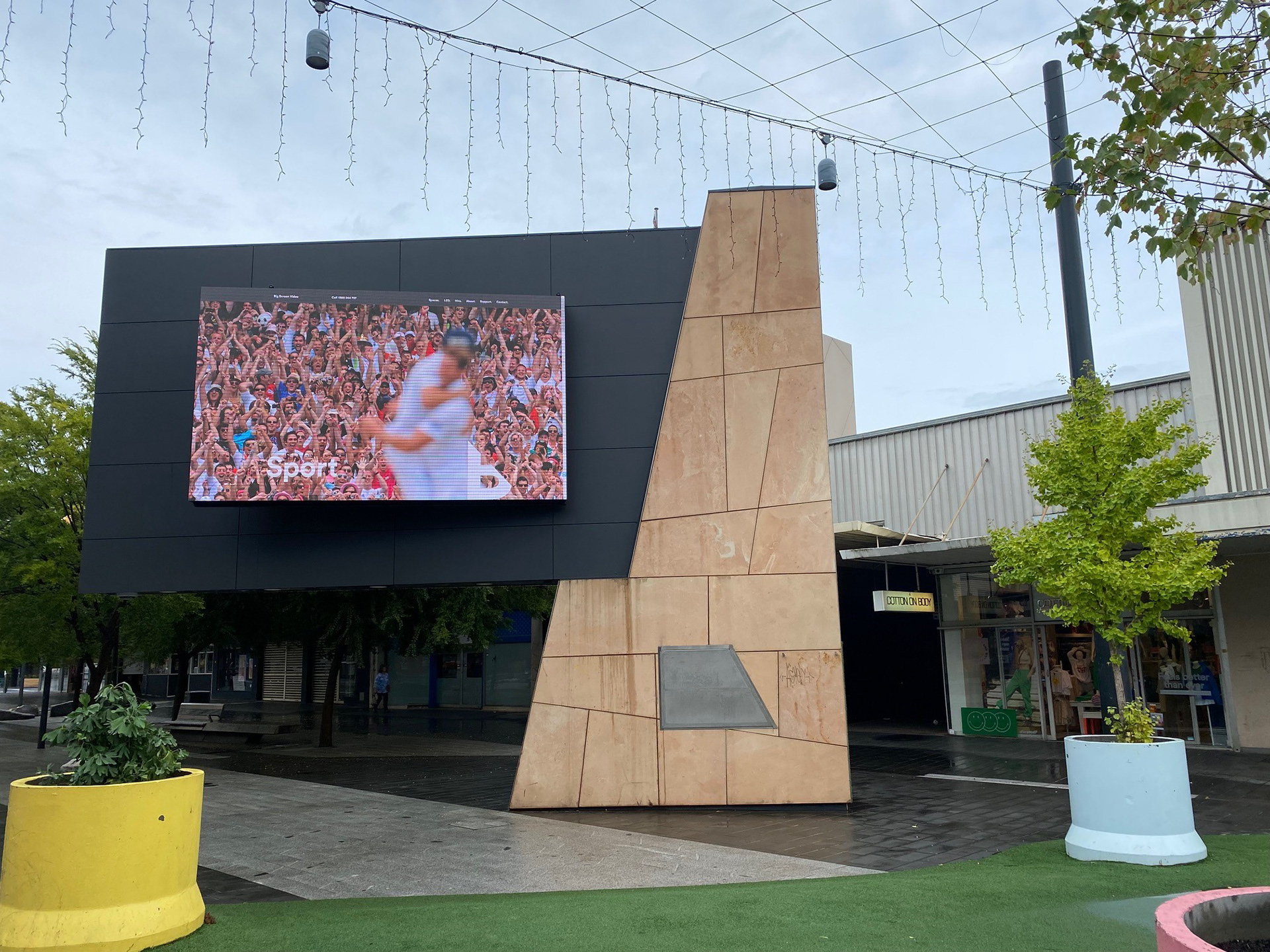 Hargreaves Mall Bendigo | 5mm, 4.88mW x 2.858mH