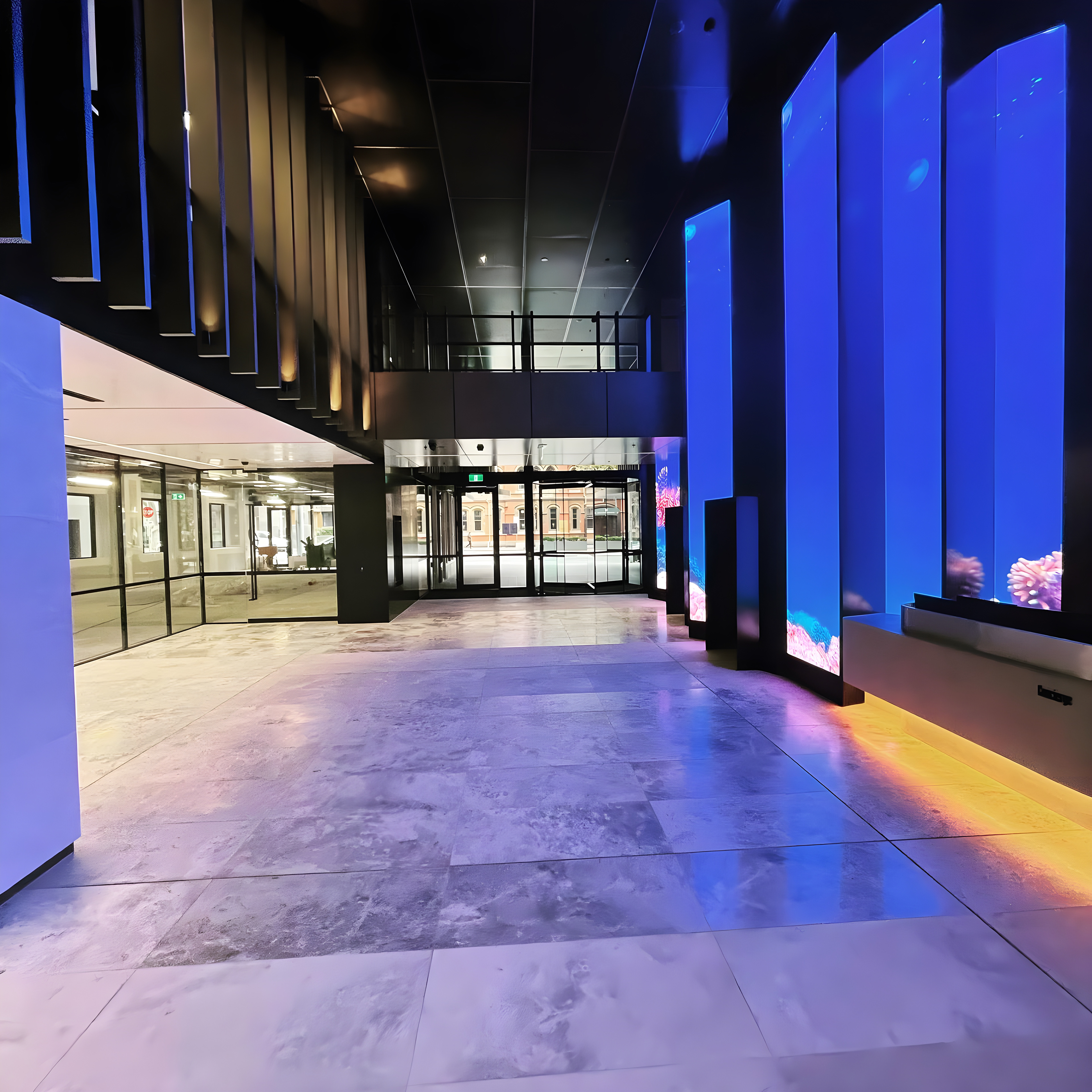 628 Bourke St | 2.6mm, Epoxy Pillars