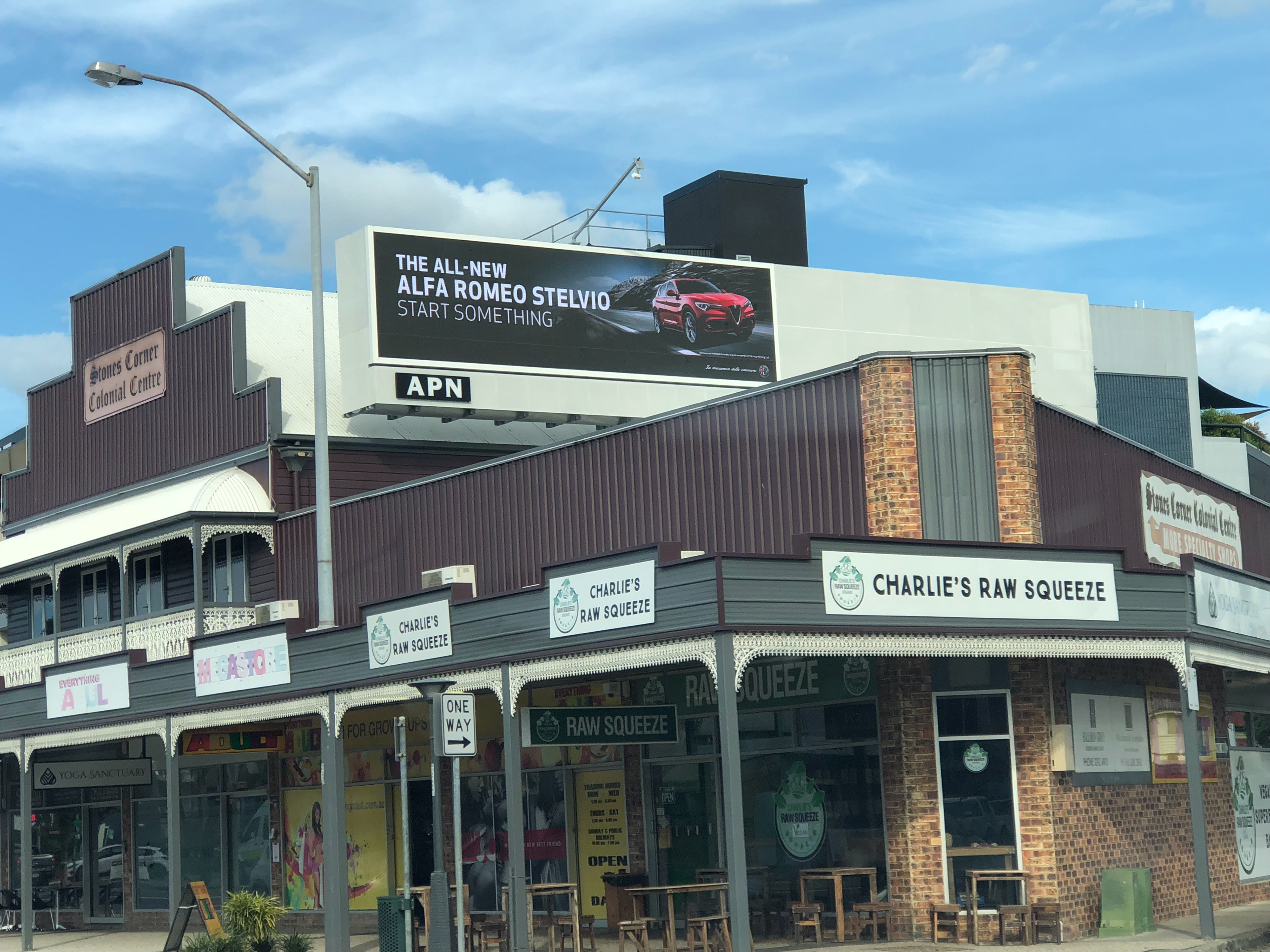 JCDecaux Stones Corner | 8mm, 7.936mW x 2.048mH