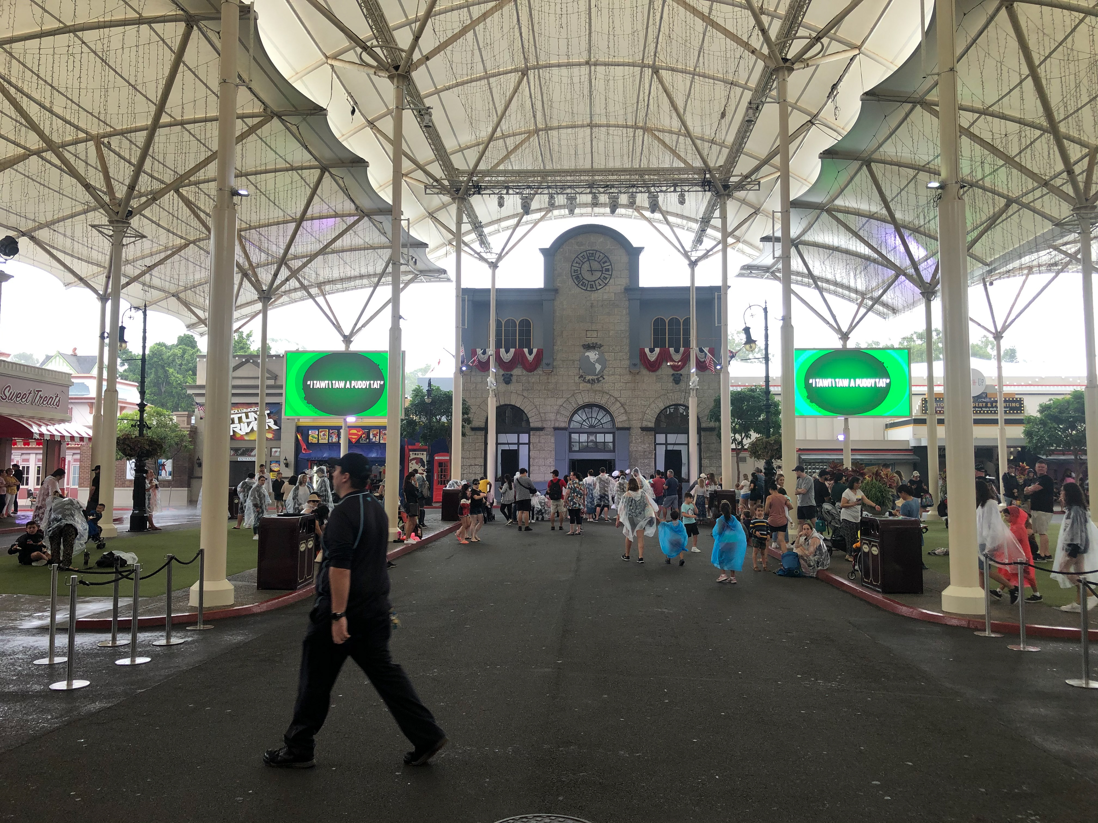 Movie World | 2x 4.8mm, 5.5mW x 4.8mH