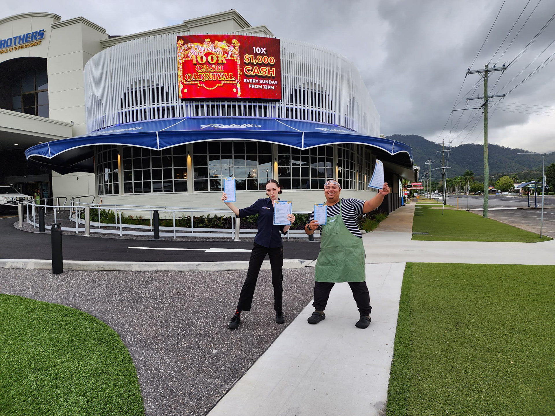 Brothers Cairns | 10mm 3.84mW x 2.24mH