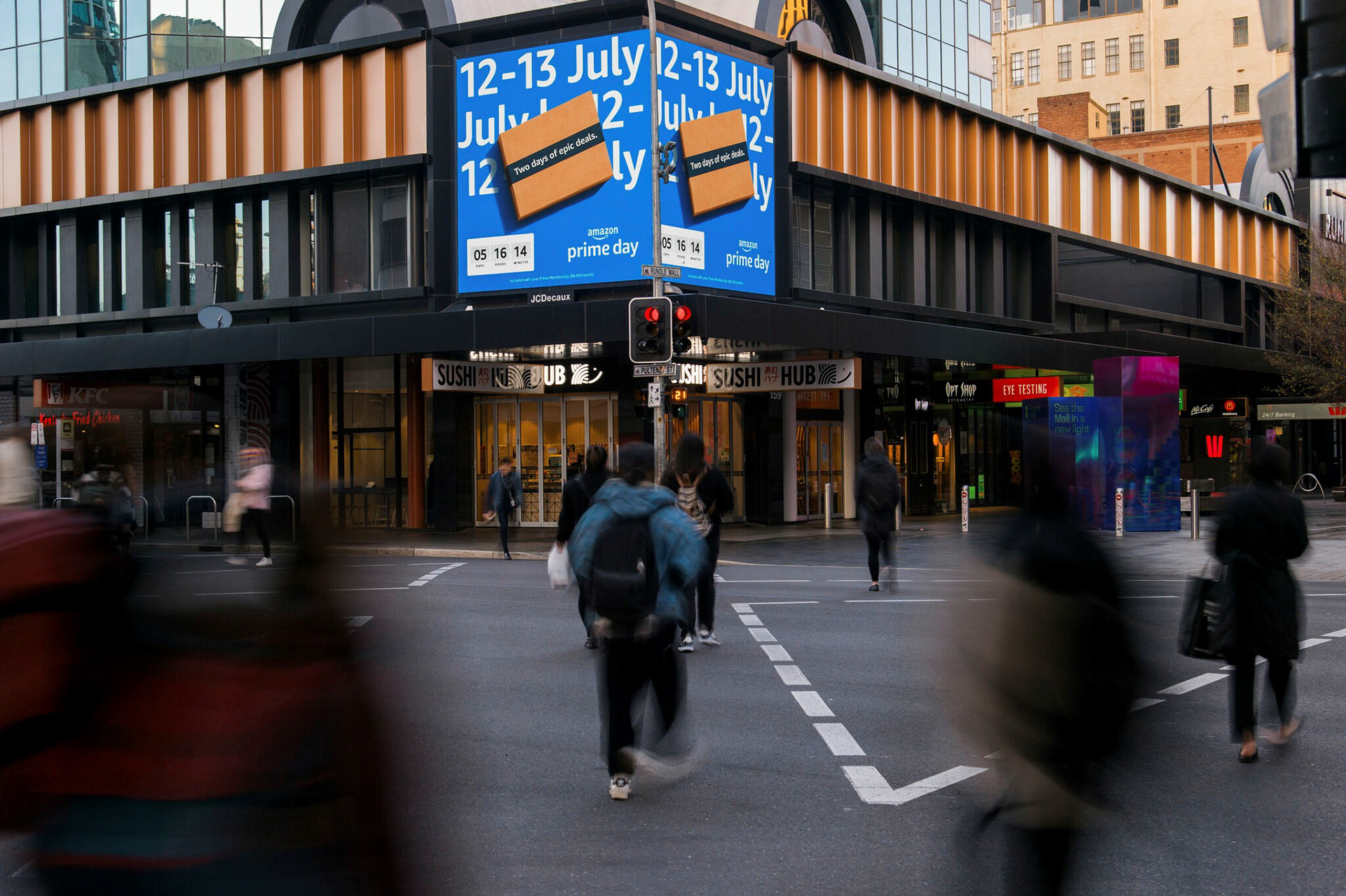 Rundle Mall | 8m, 4.608mW x 4.736mH