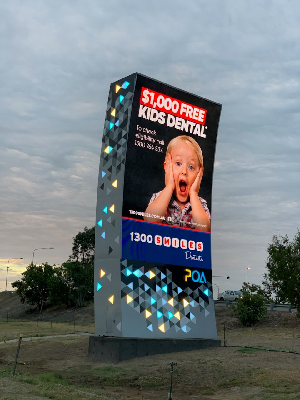 Paradise Outdoor Townsville Stadium | 10mm, 5.12mW x 7.68mH