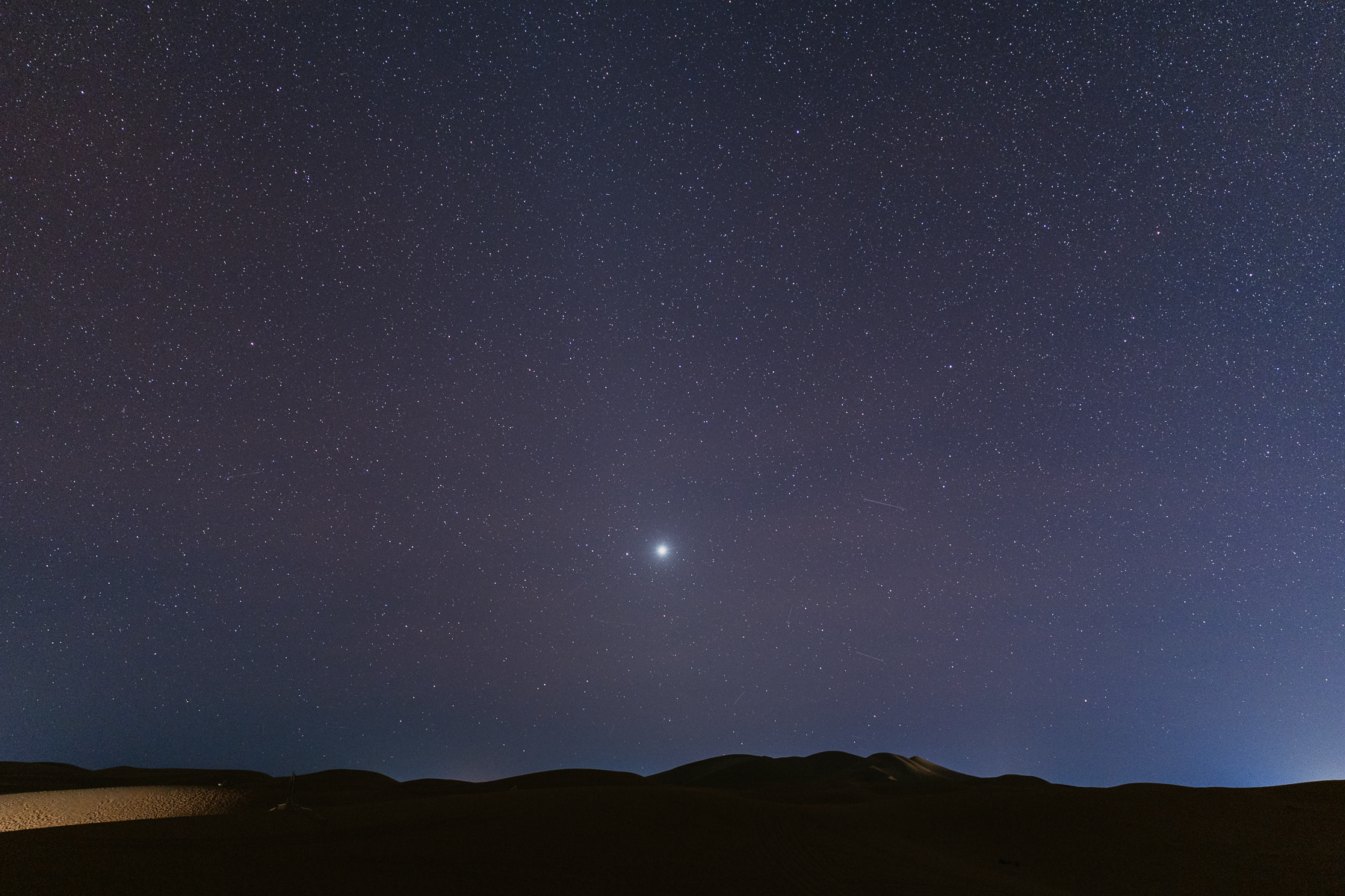 Zdjęcie nocne Canon RF 24mm F1.4L VCM astrofotografia f/1.4