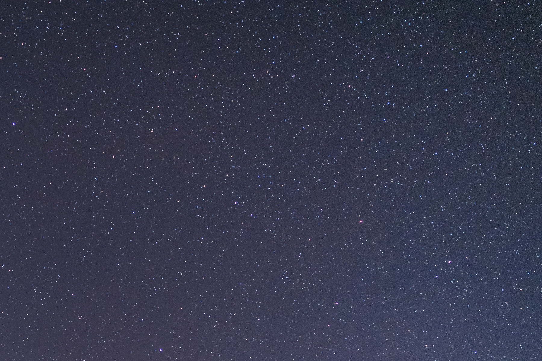 Zdjęcie nocne Canon RF 24mm F1.4L VCM astrofotografia f/1.4