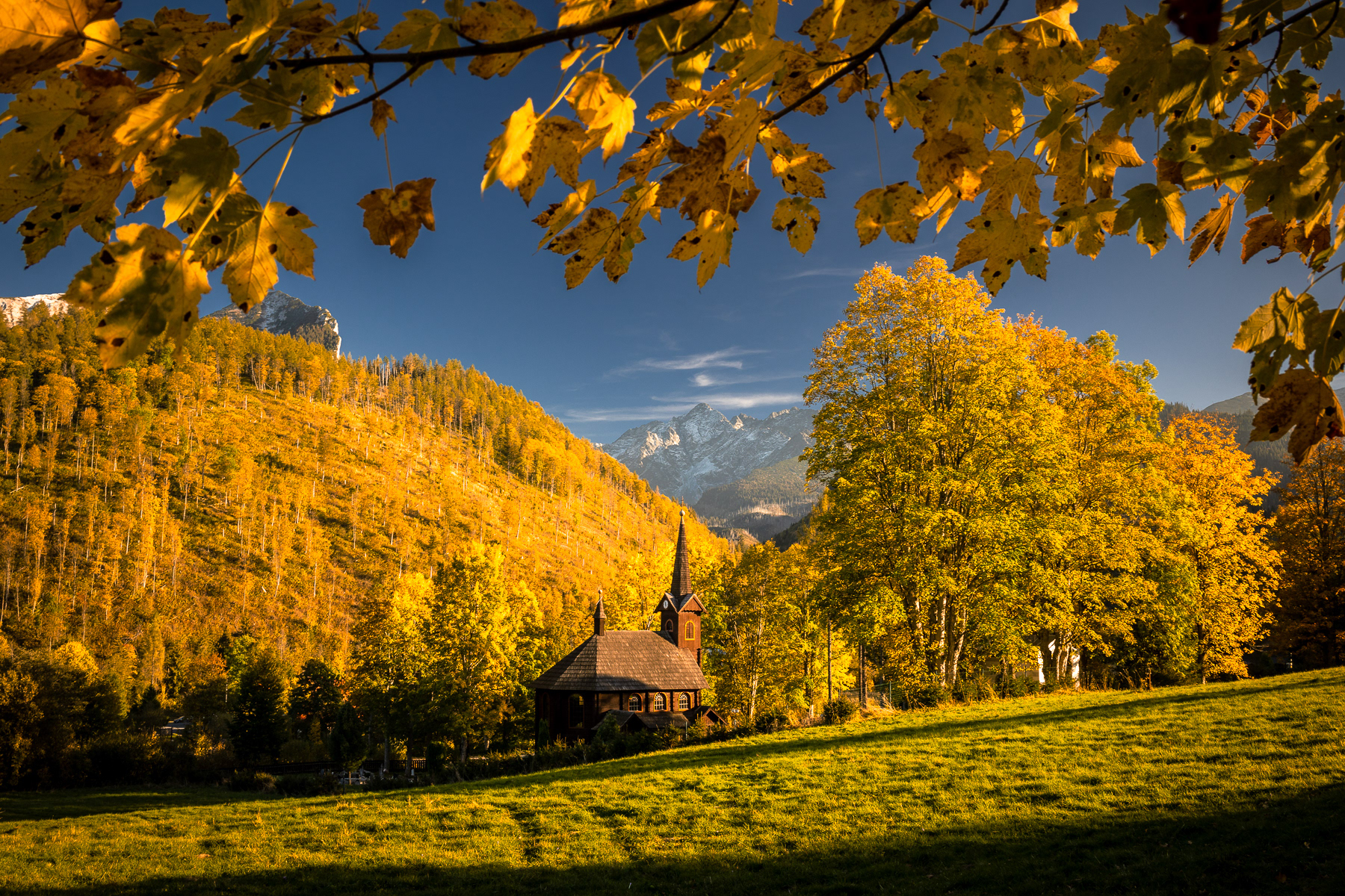 test obiektywu Canon RF 28mm F2.8 STM USM Osturnia Łapszanka wschód Słońca widok na Tatry
