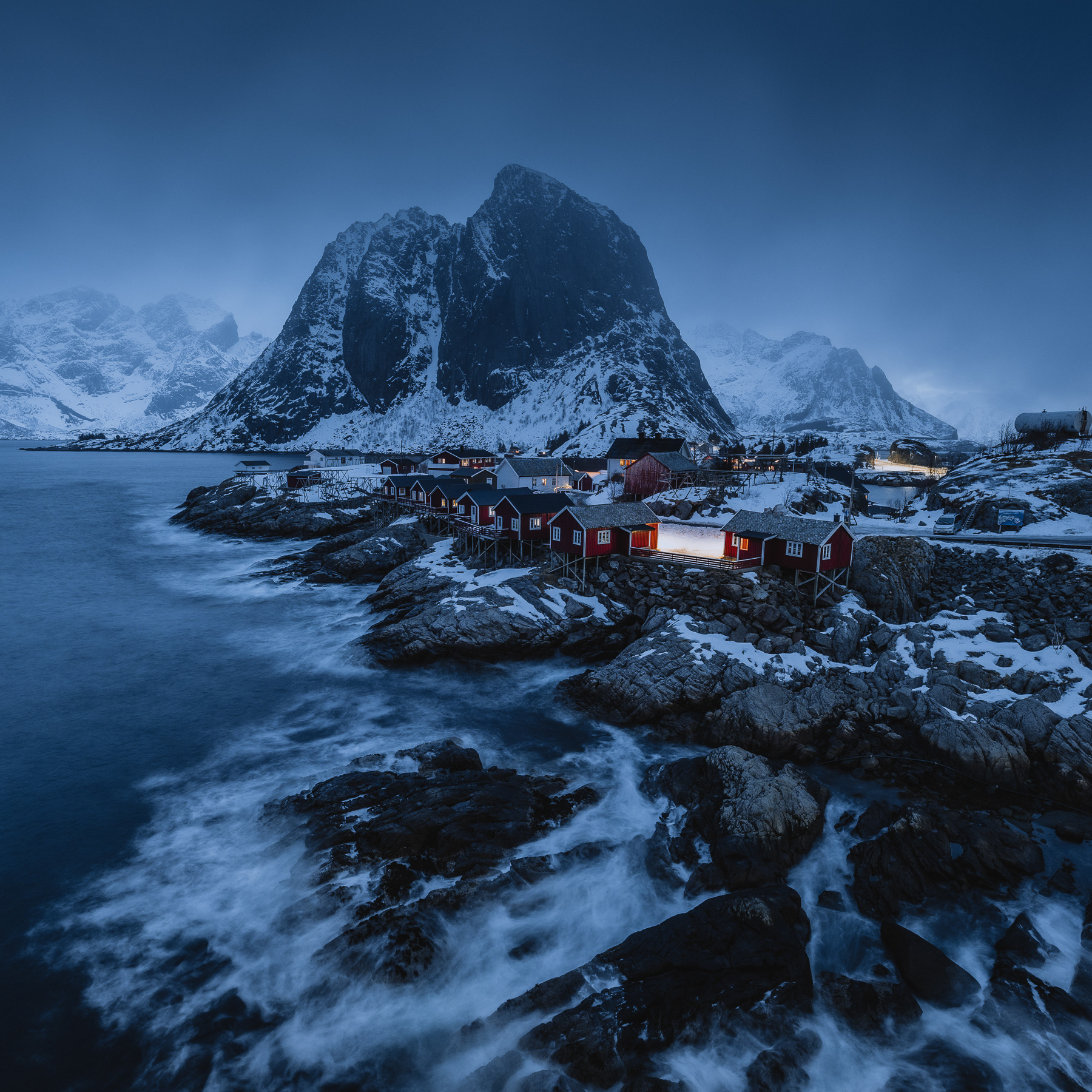 Canon RF 14mm F1.4L VCM zimowy krajobraz Lofotów test obiektywu