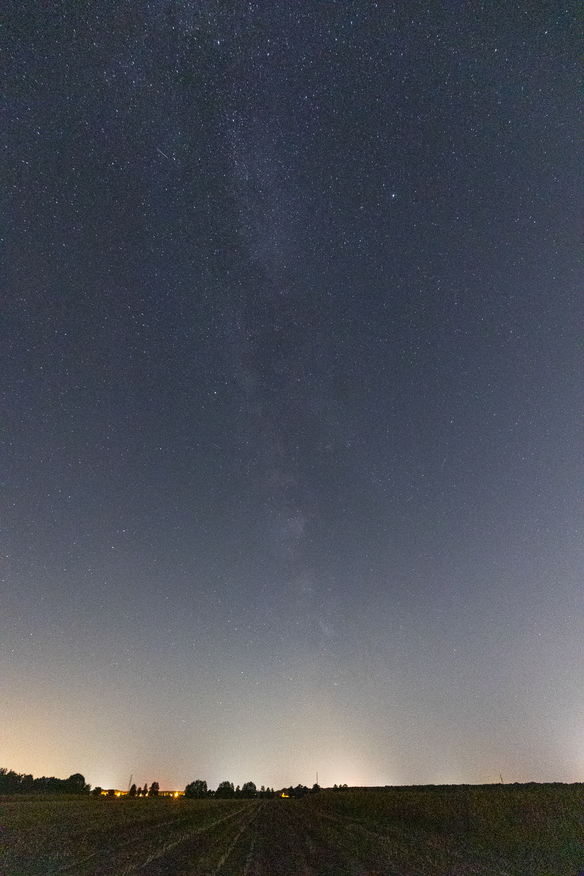 Czułość ISO Canon R8 Mark II astrofotografia