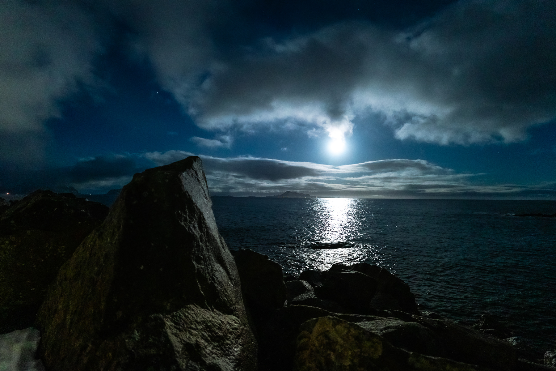 Canon RF 14mm F1.4L VCM stabilizacja