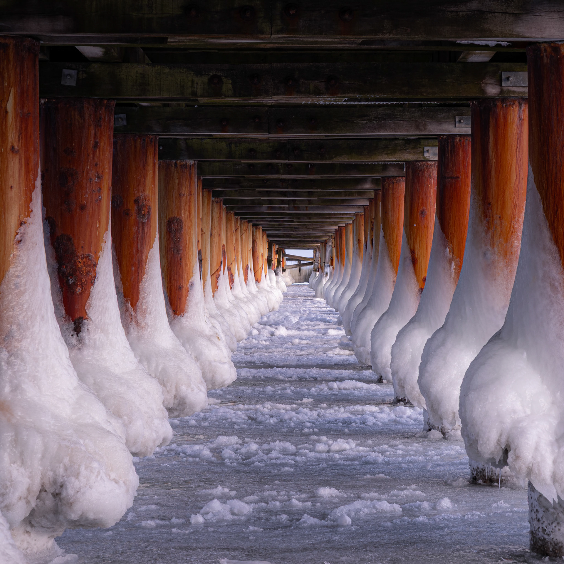 Zimowa melancholia. Bałtyk w swojej najbardziej surowej, a zarazem najpiękniejszej odsłonie.