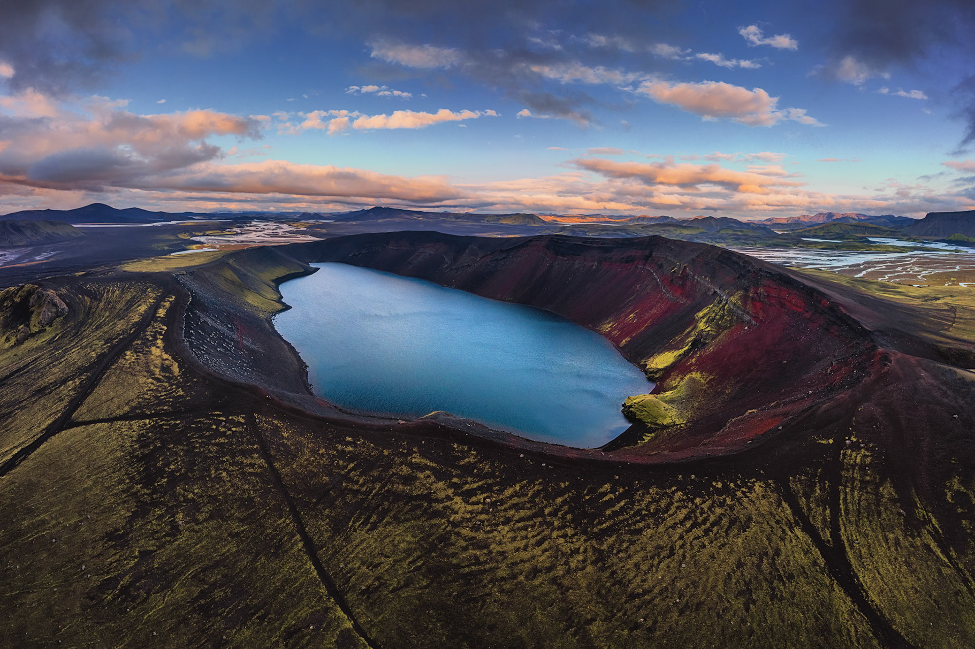 Fotowyprawa: Islandia Interior – Surowe Piękno Ziemi