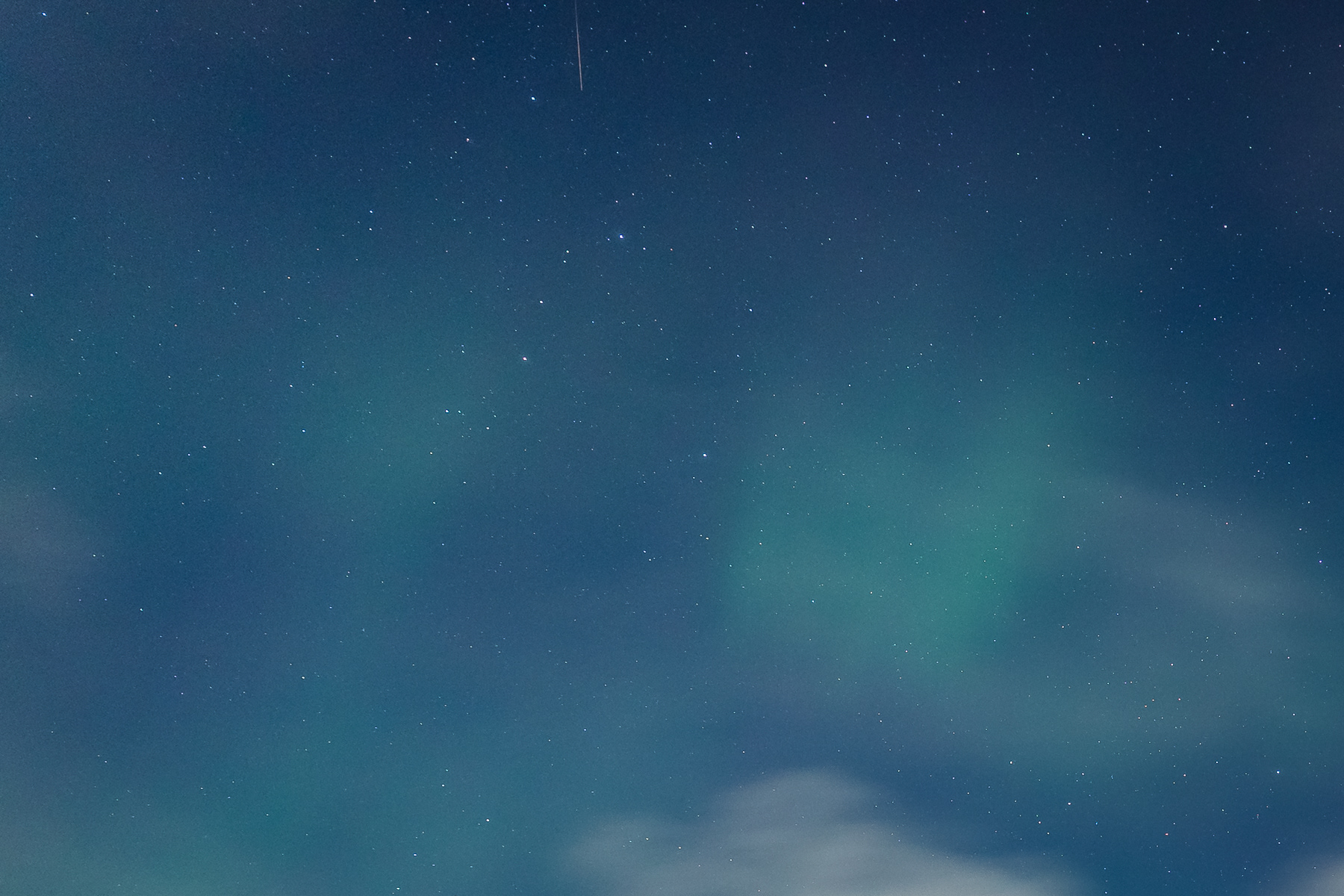 Canon RF 14mm F1.4L VCM zorza polarna