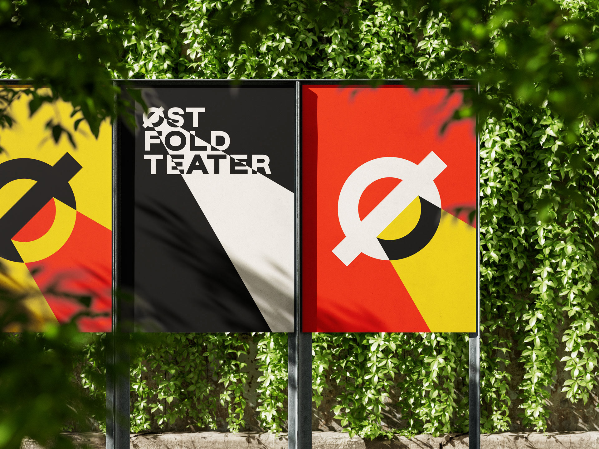 Tre plakater med lyskjeglen i gul, sort og rød-oransje