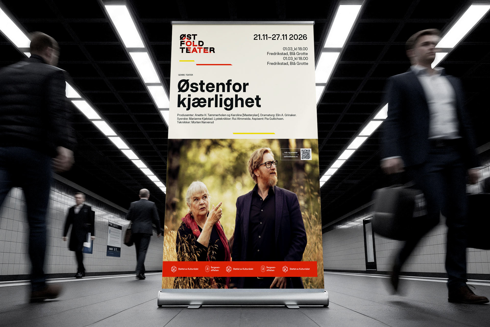 Rollup for Østenfor kjærlighet, satt i plakatmalen
