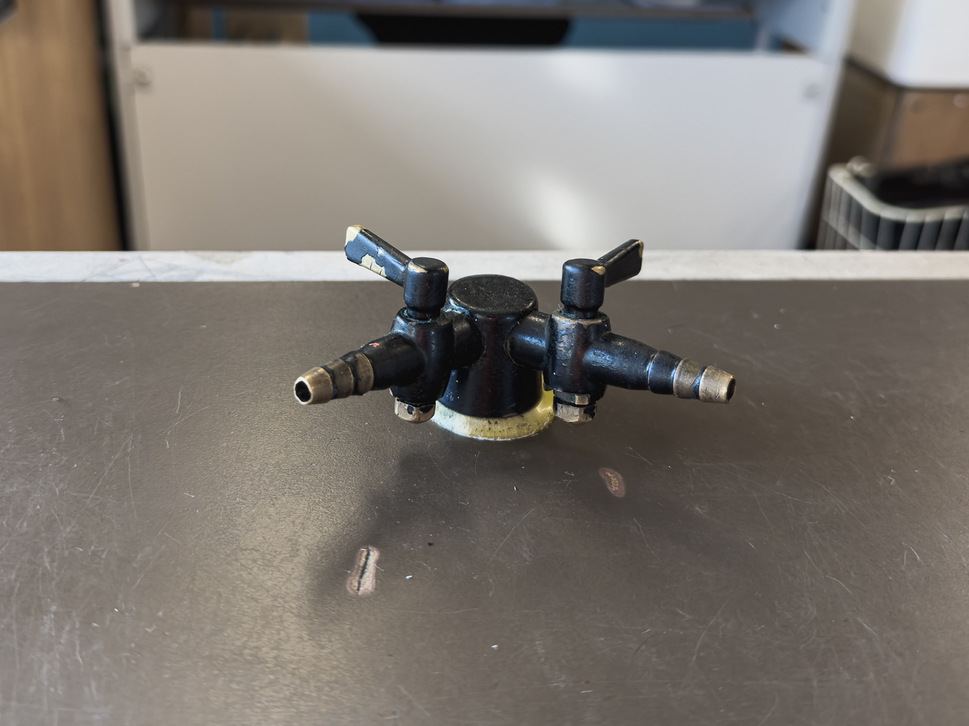 The infamous gas taps - still the same.