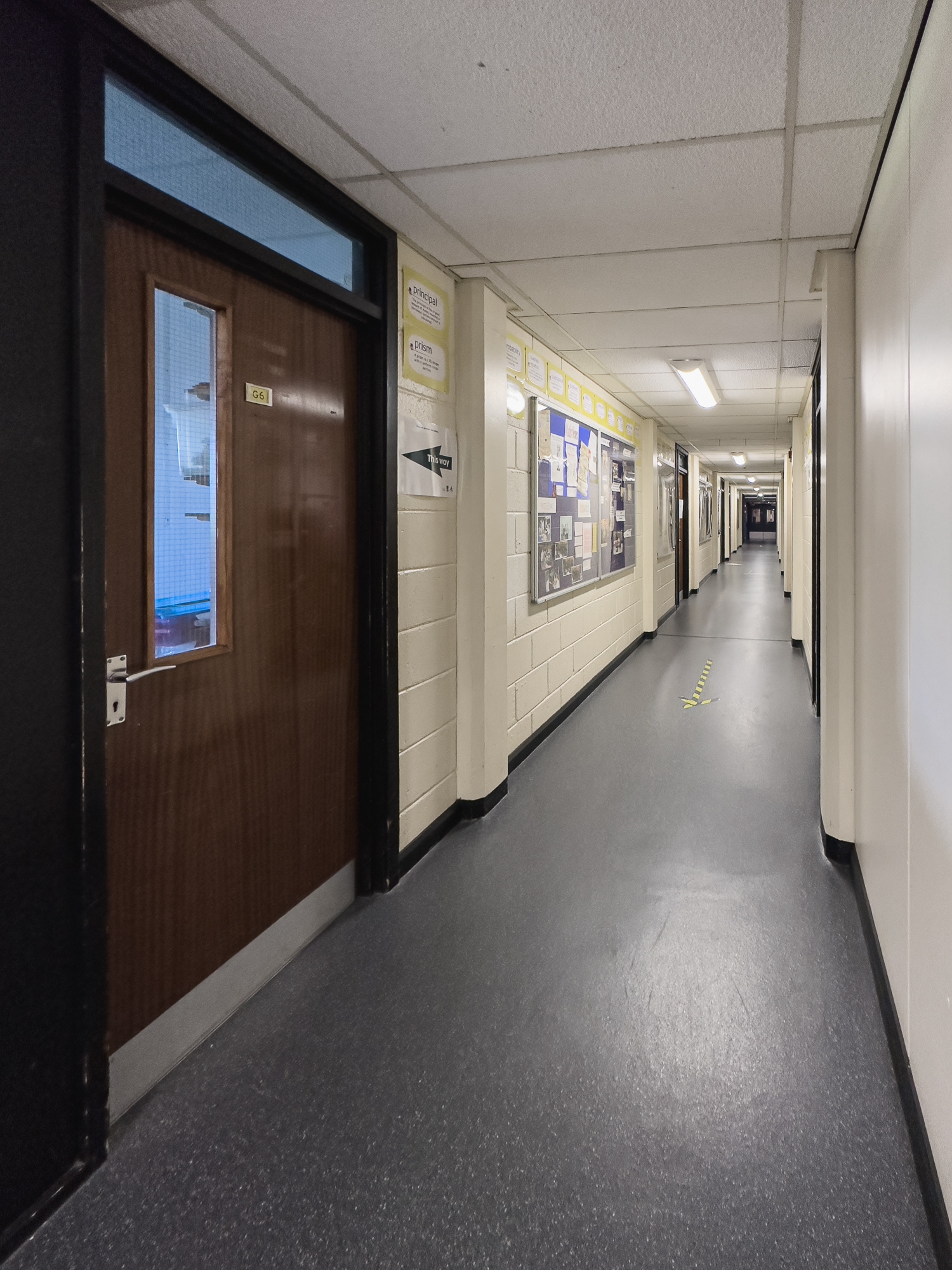 Downstairs in the Maths corridor looking towards the main entrance lobby.
