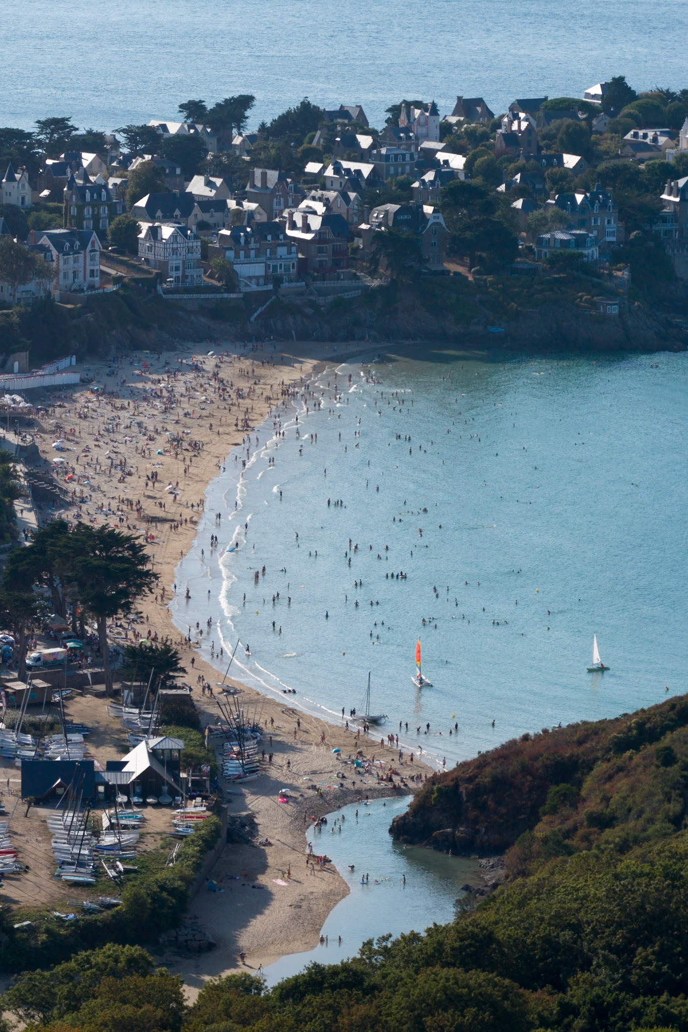 Plage de Saint-Lunaire en Août
