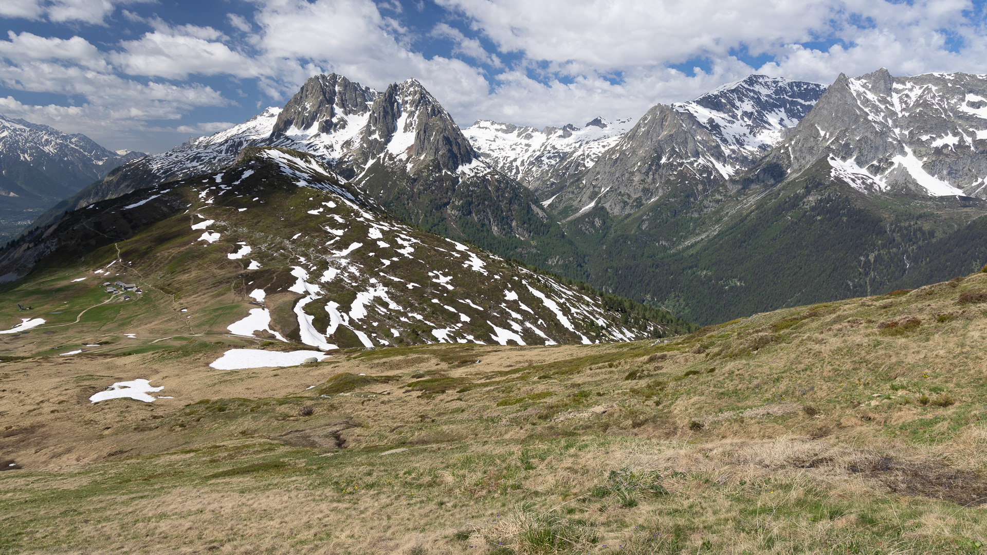 Les aiguilles rouges