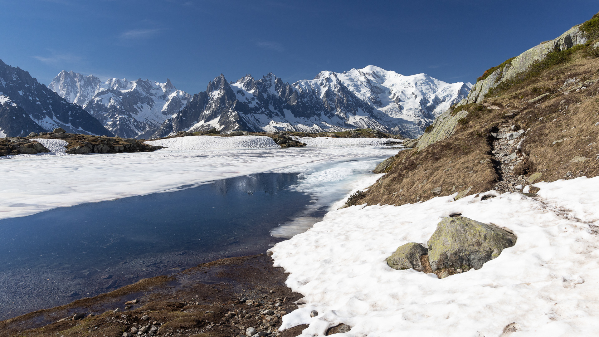 Lac de Chserys au printemps
