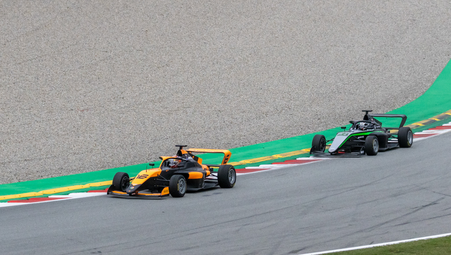 Doriane Pin chasing Bianca Bustamante (Prema Racing & ART Grand Prix F1 Academy)