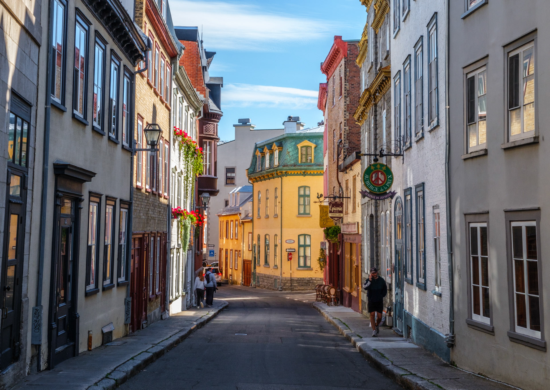 Street scene, Old Quebec