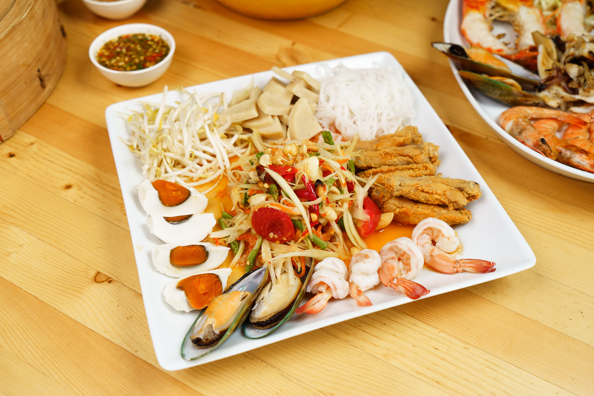 Isaan Food and Seafood Presentation at Somtum Yum Pao