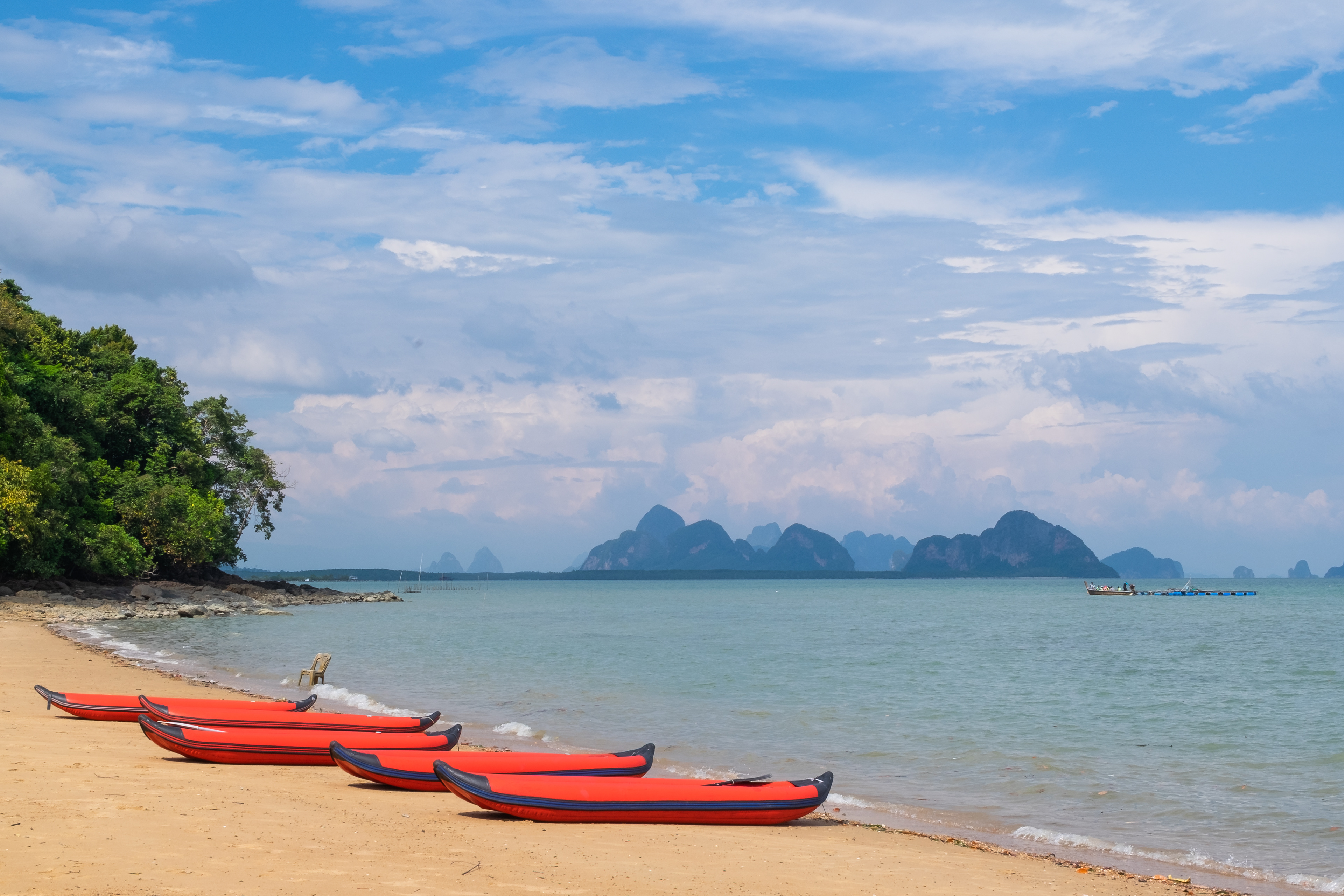 Lawa island , เกาะละวะ