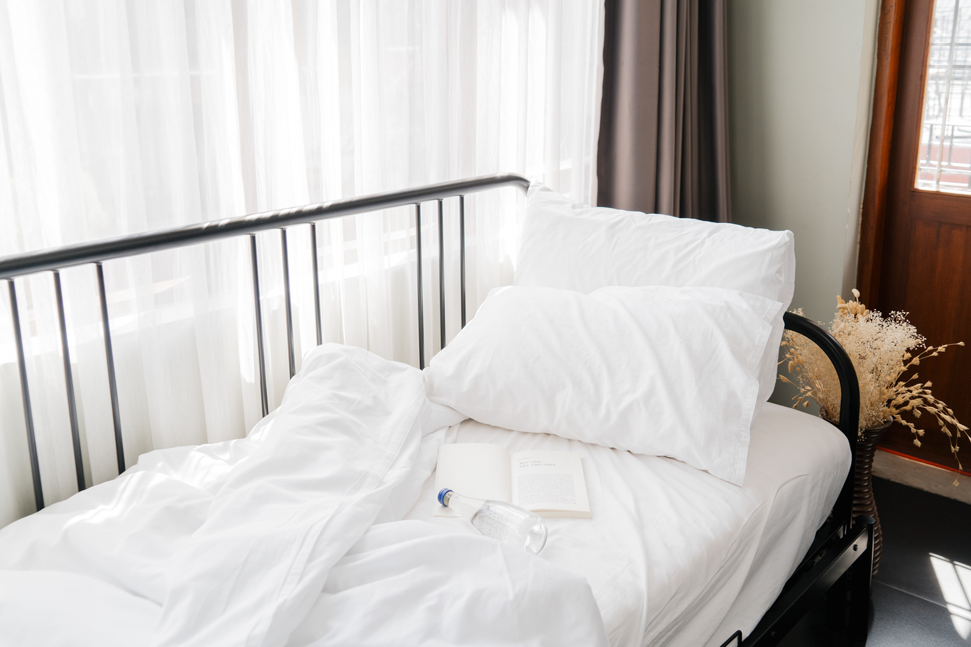 Hotel Bedding Set by Master Care