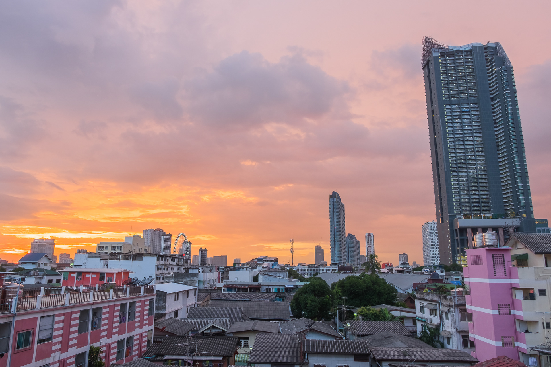 Menam Residences , แม่น้ํา เรสซิเดนท์