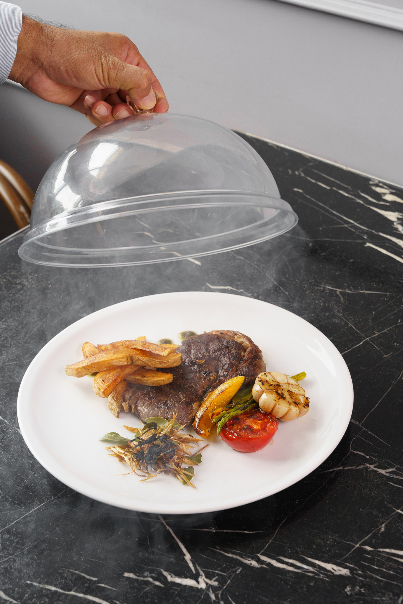 Main Course Menu at Sametnangshe Boutique