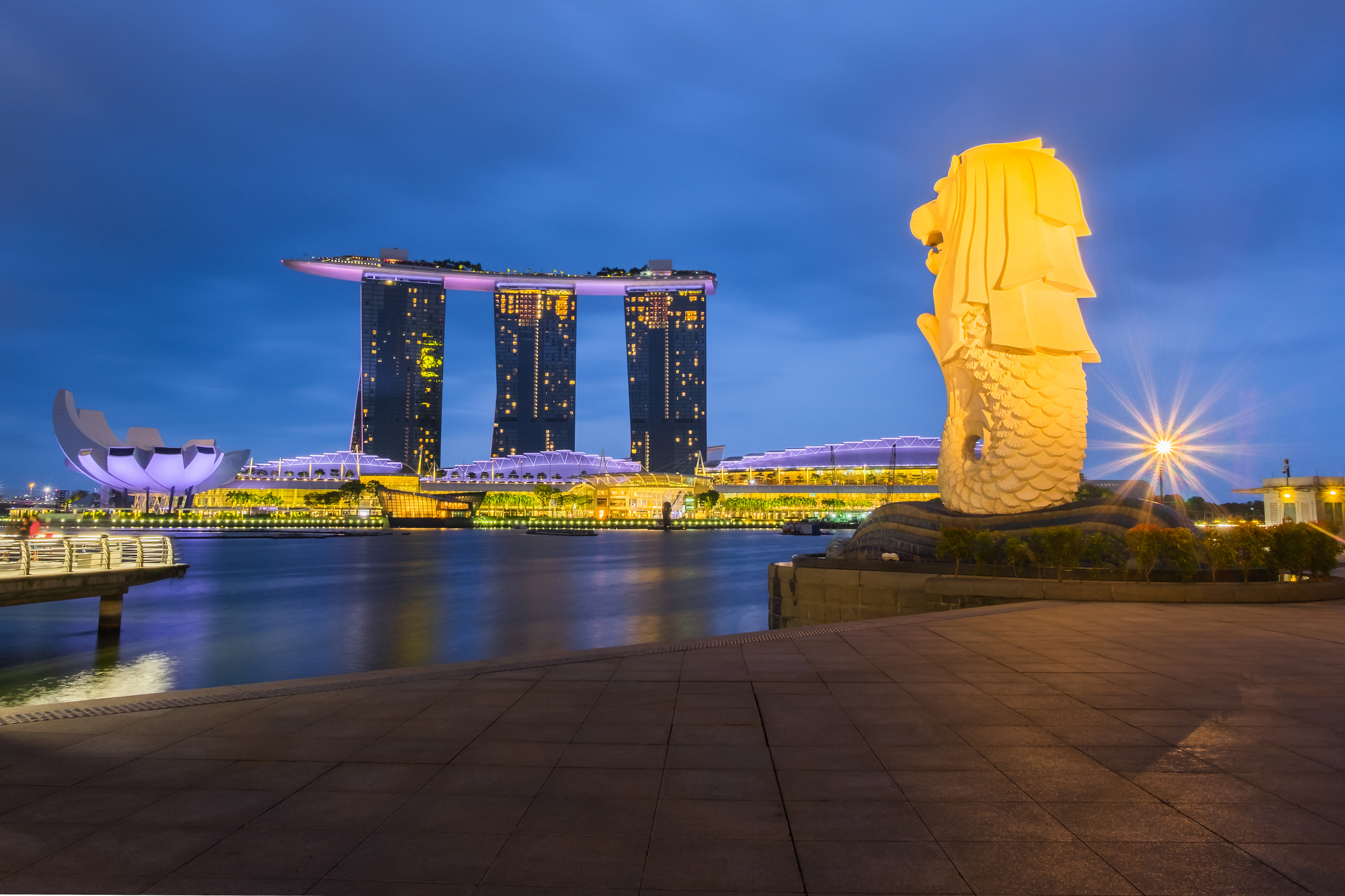Merlion & Marina Bay Sands