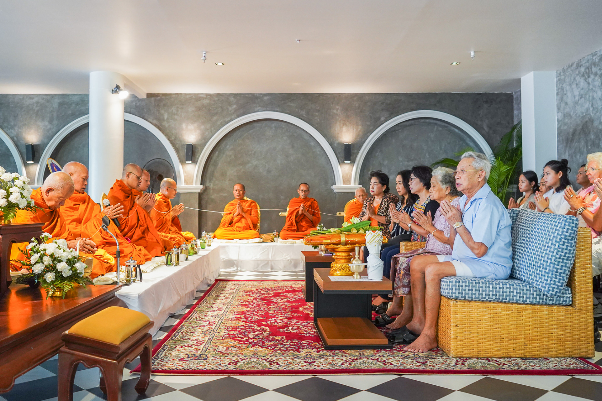 Group Photo of Guests at HERN Opening