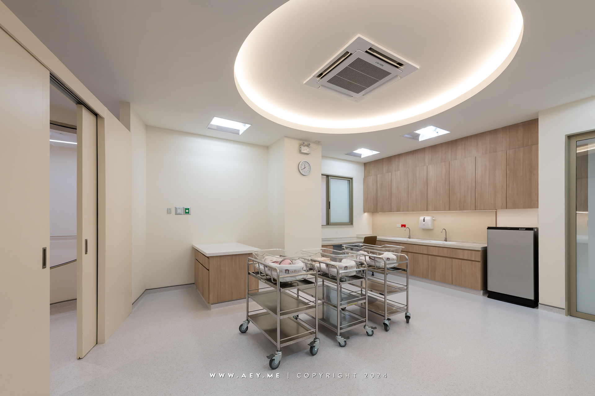 Siriraj Hospital - Phra Sri Building