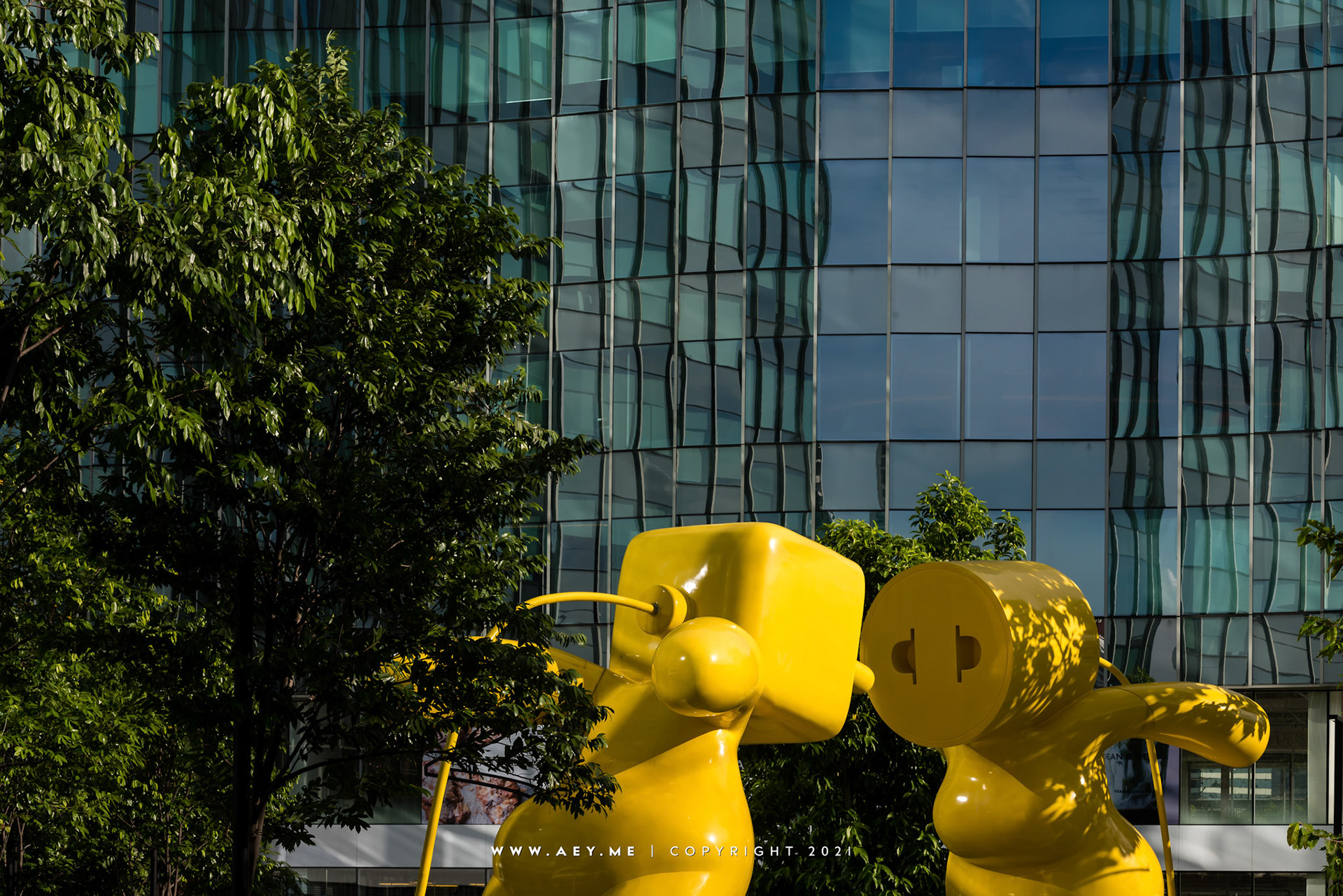 Mr. &amp; Mrs. Spark, FYI Center, Bangkok