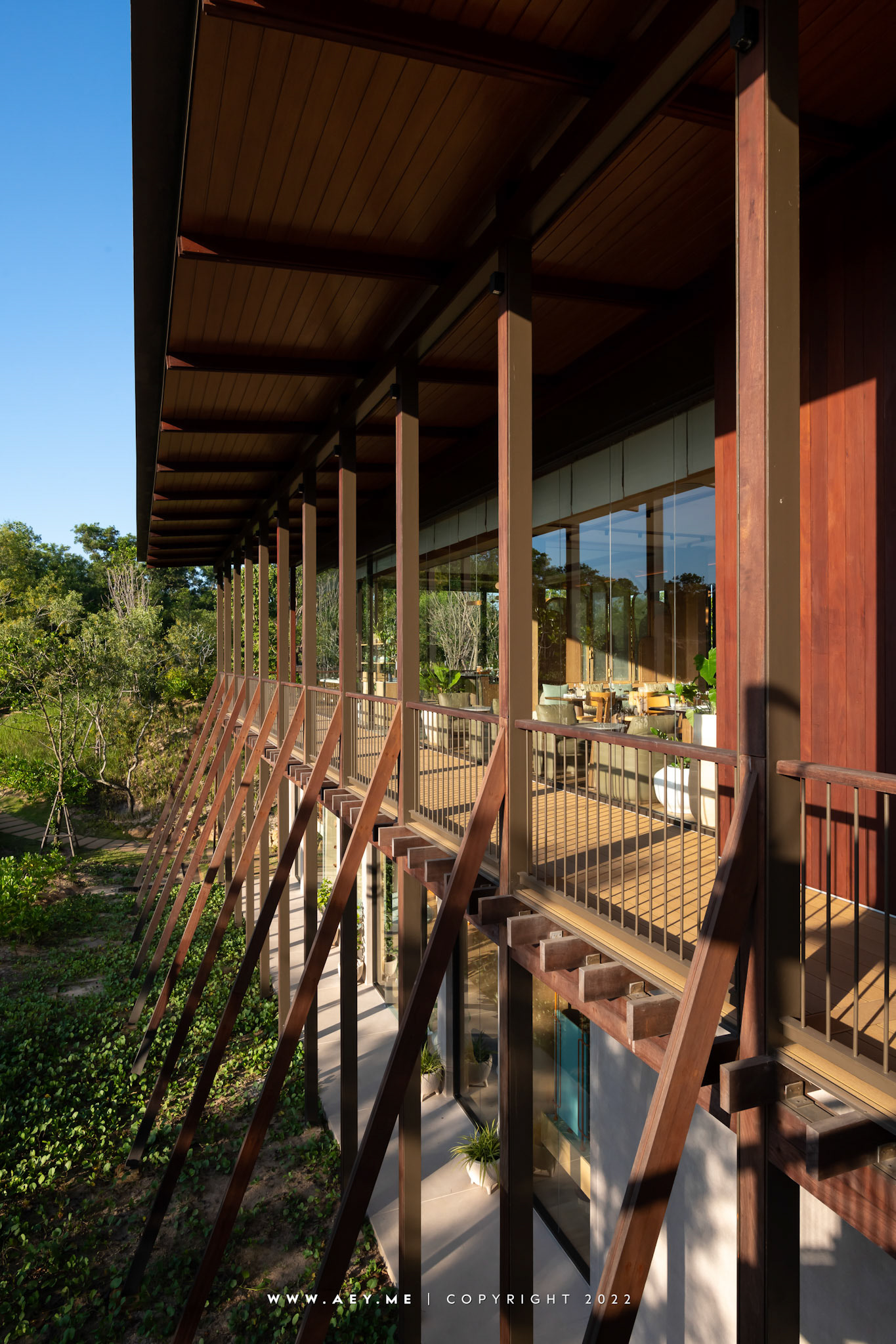 Tri Vananda, Phuket