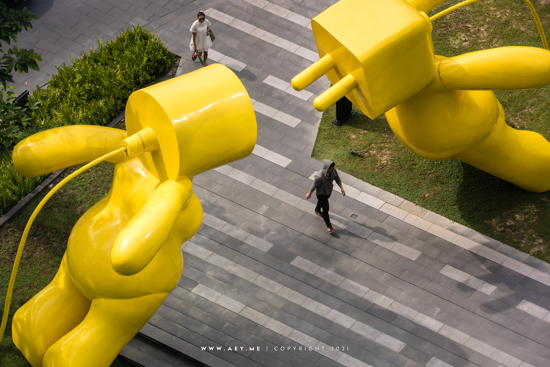 Mr. &amp; Mrs. Spark, FYI Center, Bangkok