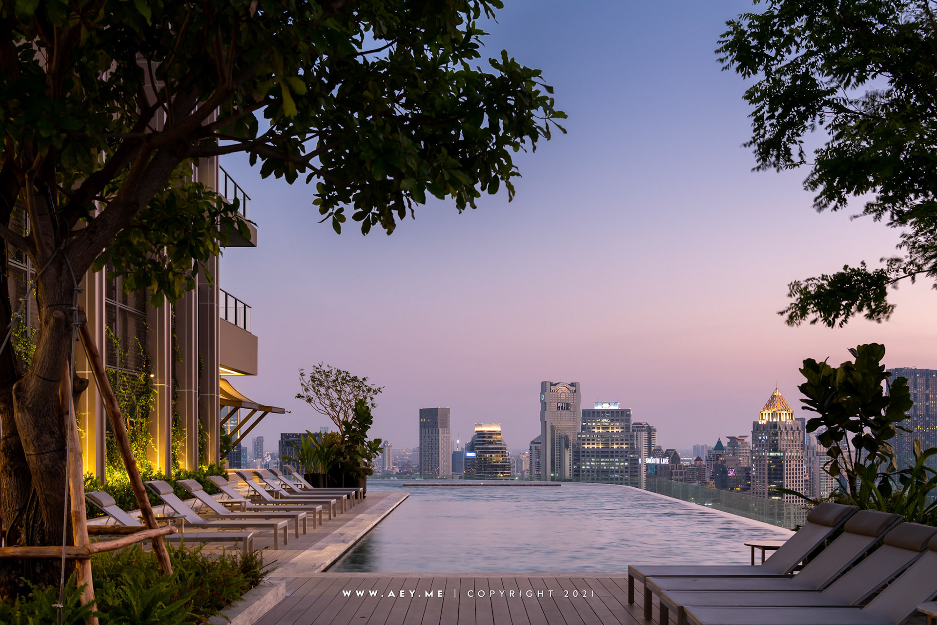 Rooftop Swimming Pool, The Residences at Sindhorn Kempinski Hotel Bangkok