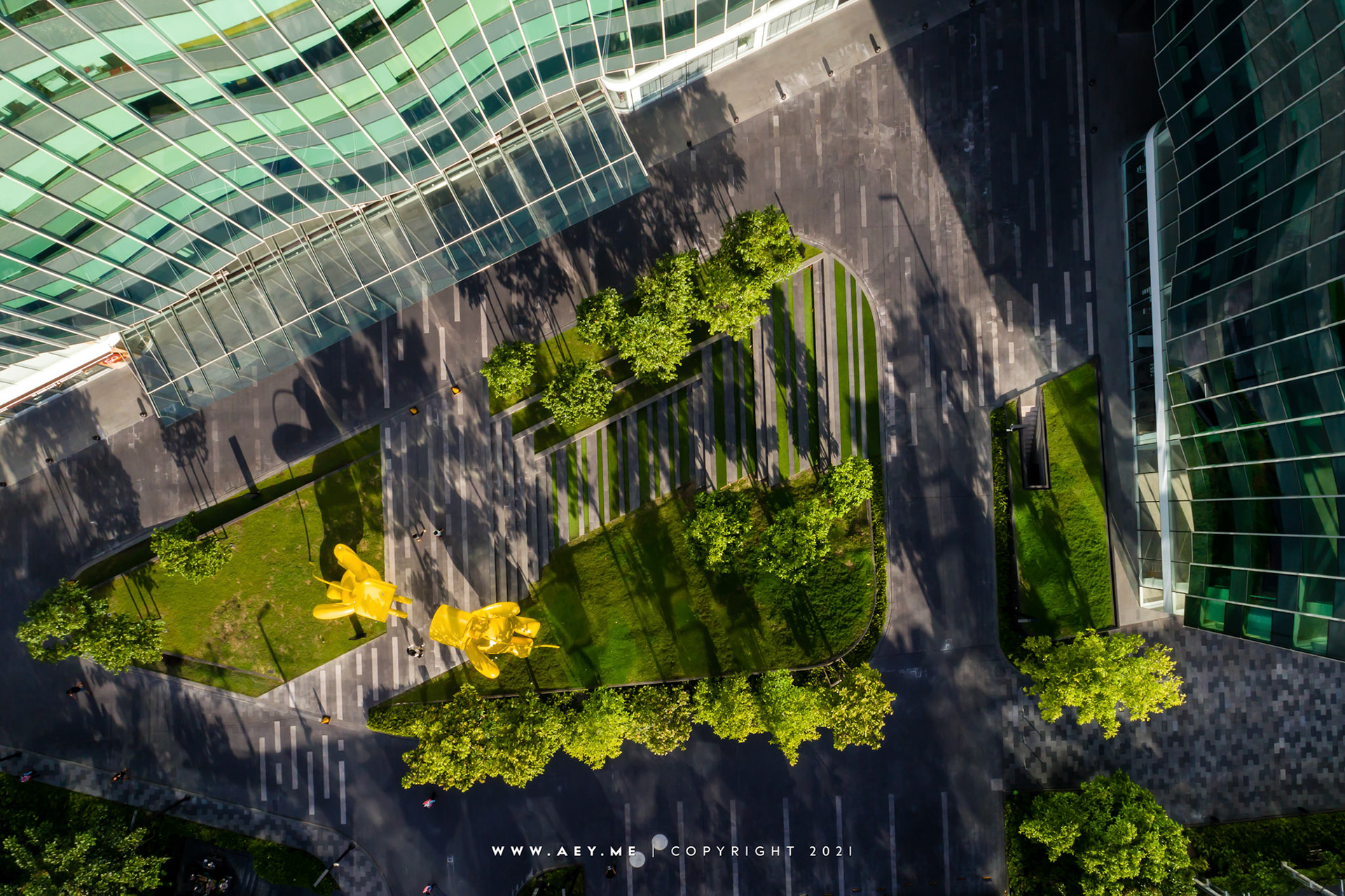 Mr. &amp; Mrs. Spark, FYI Center, Bangkok