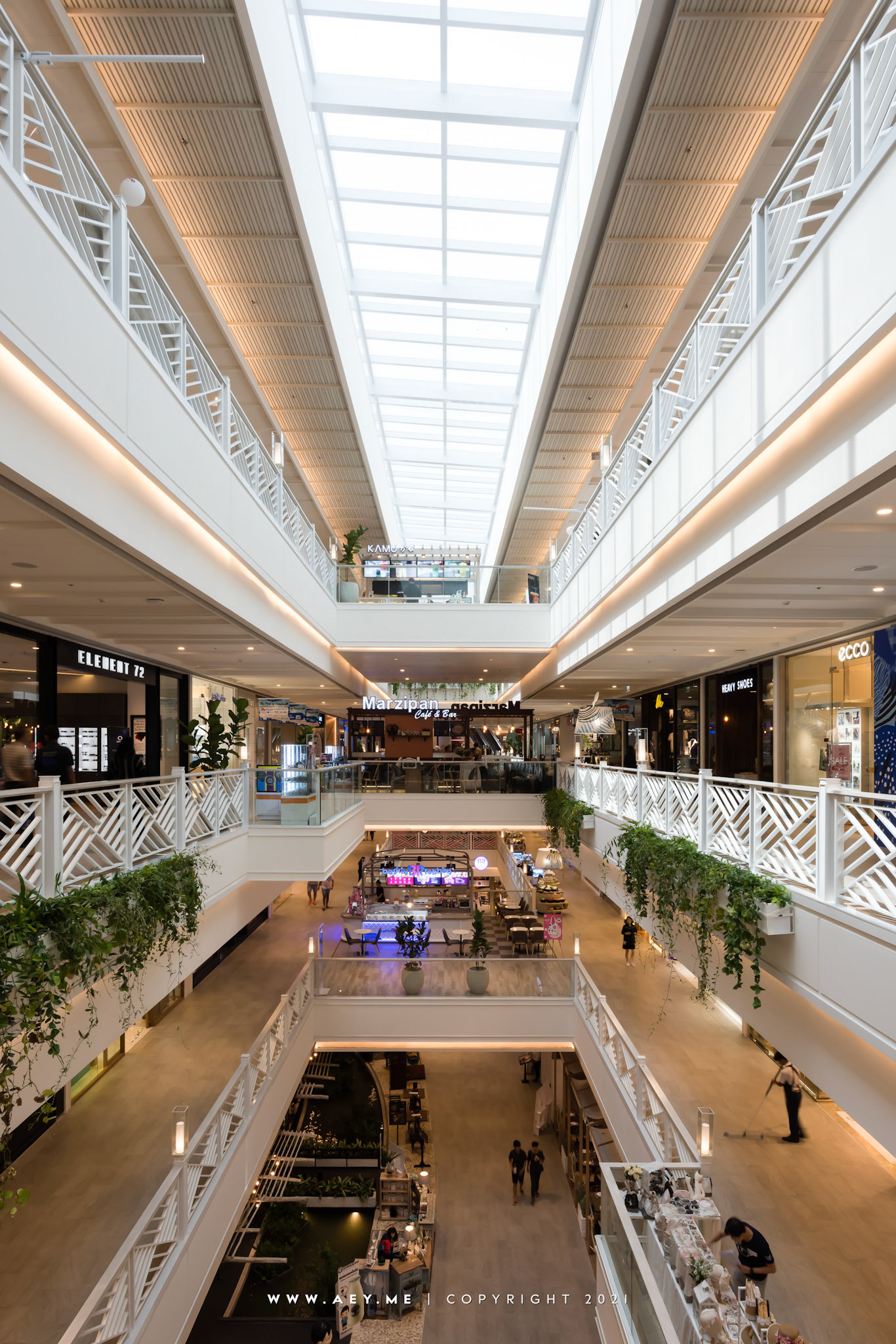 BluPort Hua Hin, Lighting Designer: WithLight