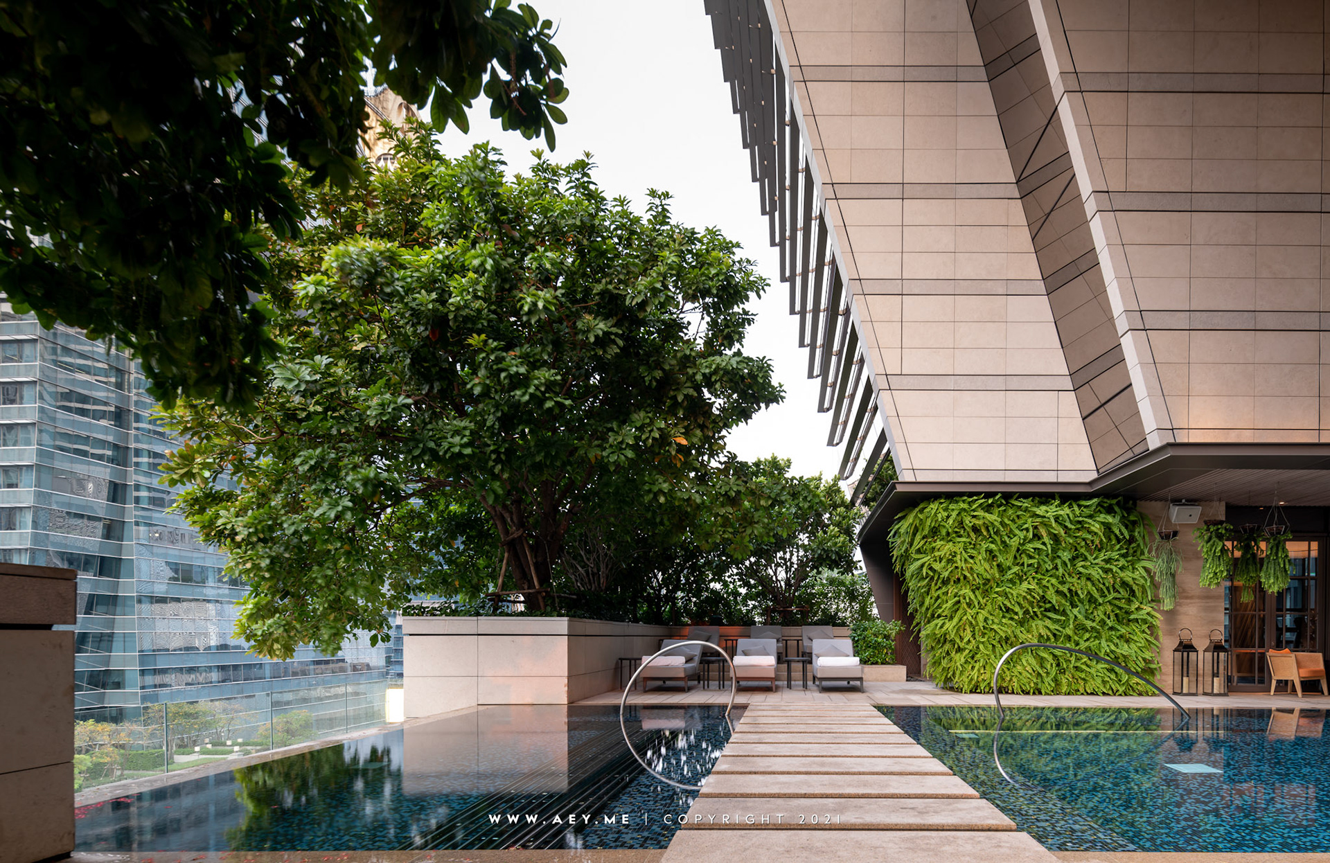 Rosewood Bangkok Hotel