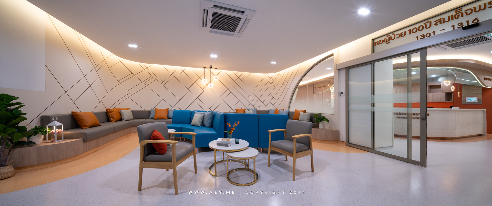 Siriraj Hospital - Phra Sri Building
