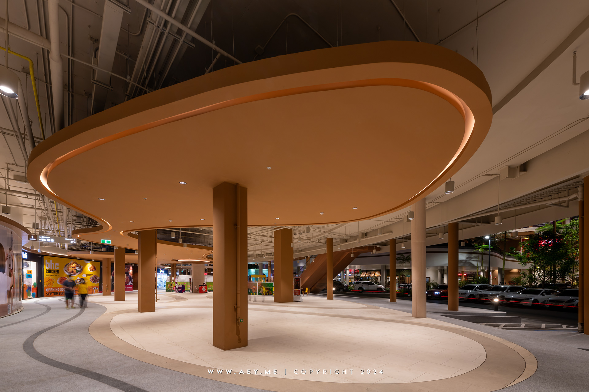 Charn At The Avenue Chaengwattana