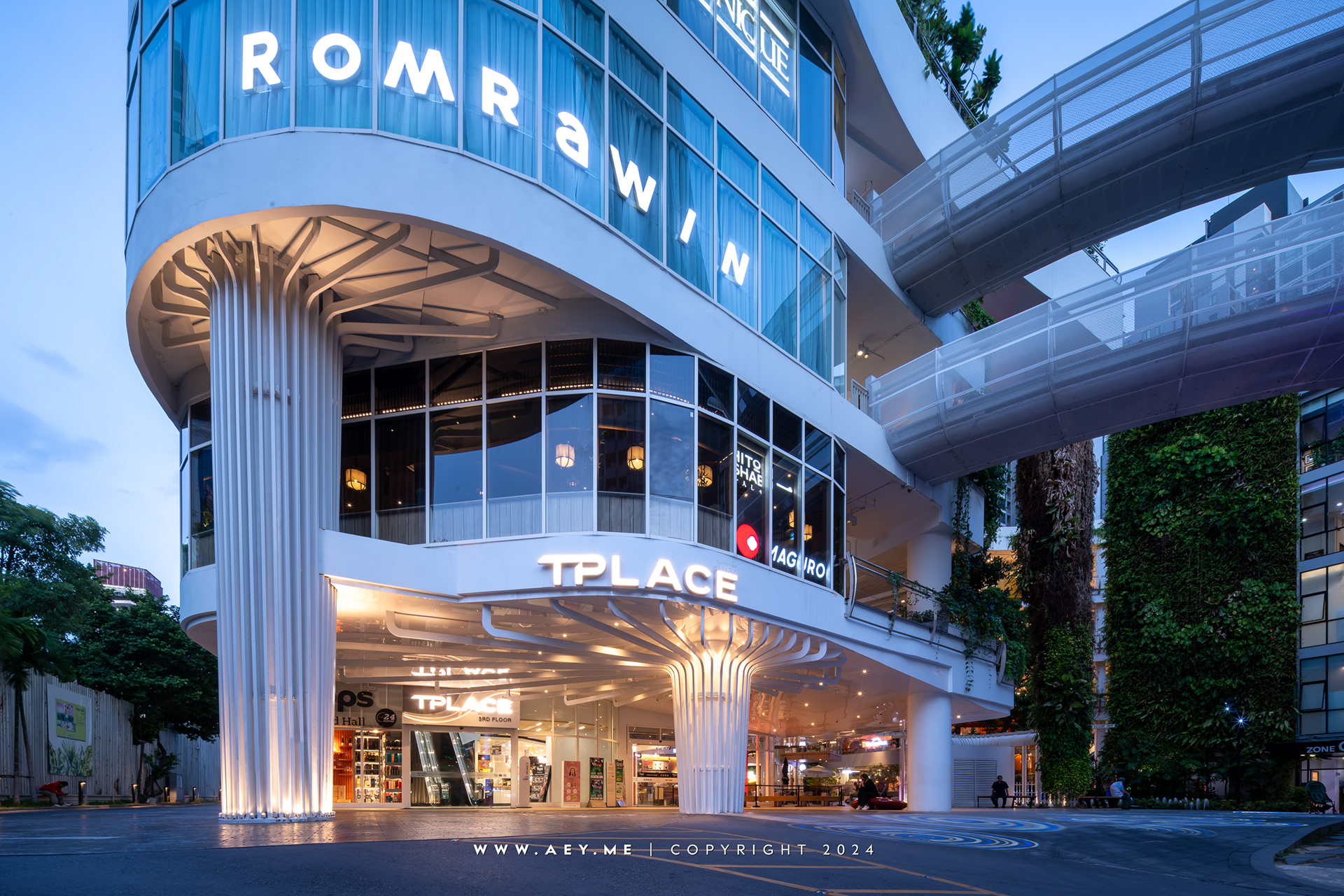 T PLACE, Thonglor