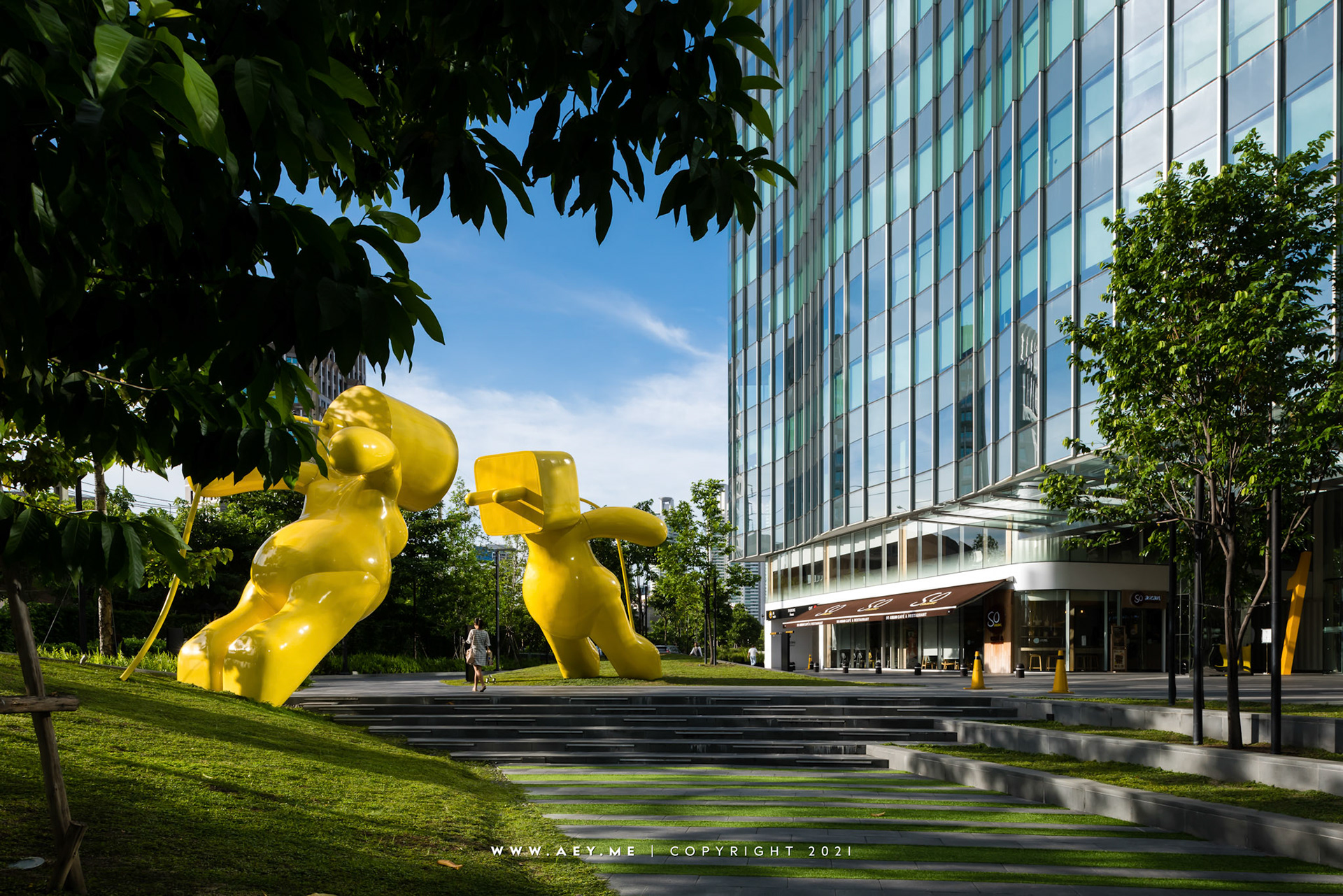 Mr. &amp; Mrs. Spark, FYI Center, Bangkok (Nikon D810 + PC-E NIKKOR 24mm f/3.5D ED + Adobe LightRoom Classic)