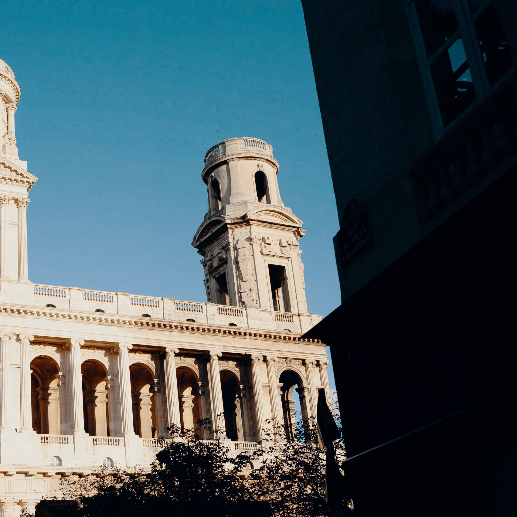 The not-yet-restored right tower of Saint-Sulpice
