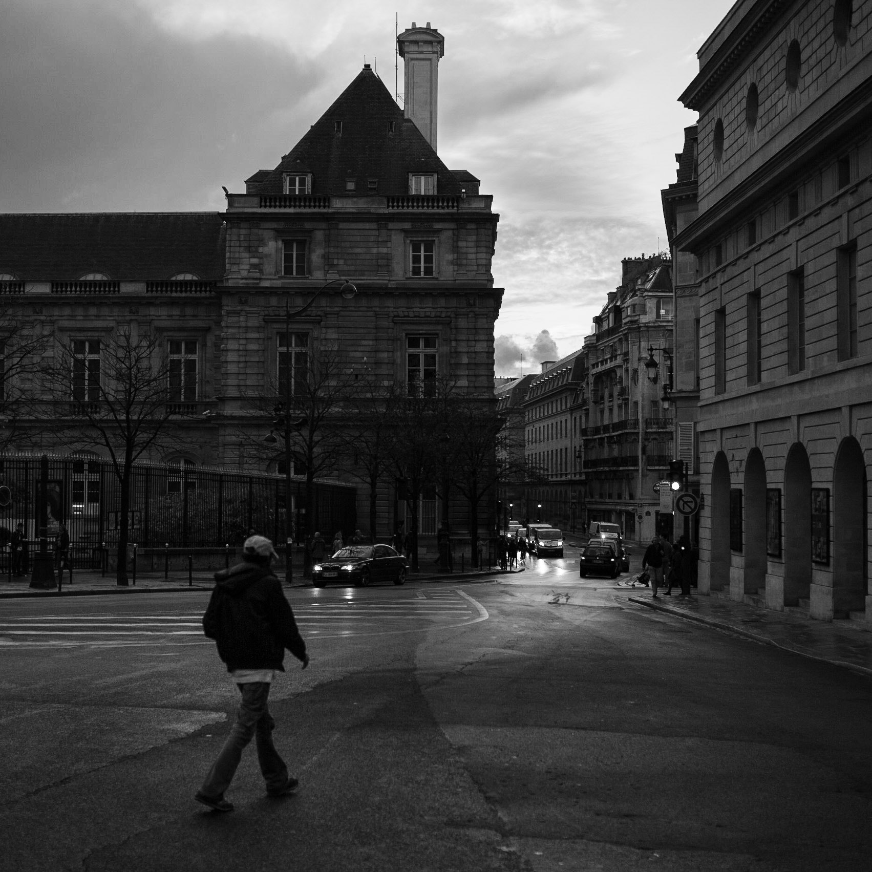 Derrière du Sénat sur la rue de Vaugirard