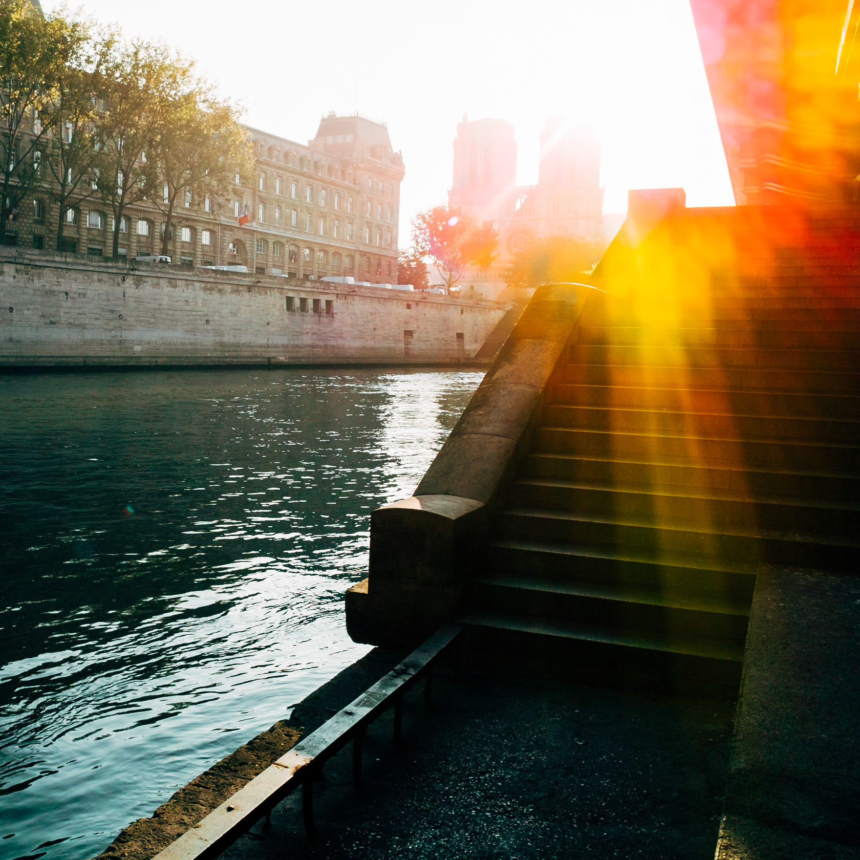 Notre-Dame depuis le port Saint-Michel