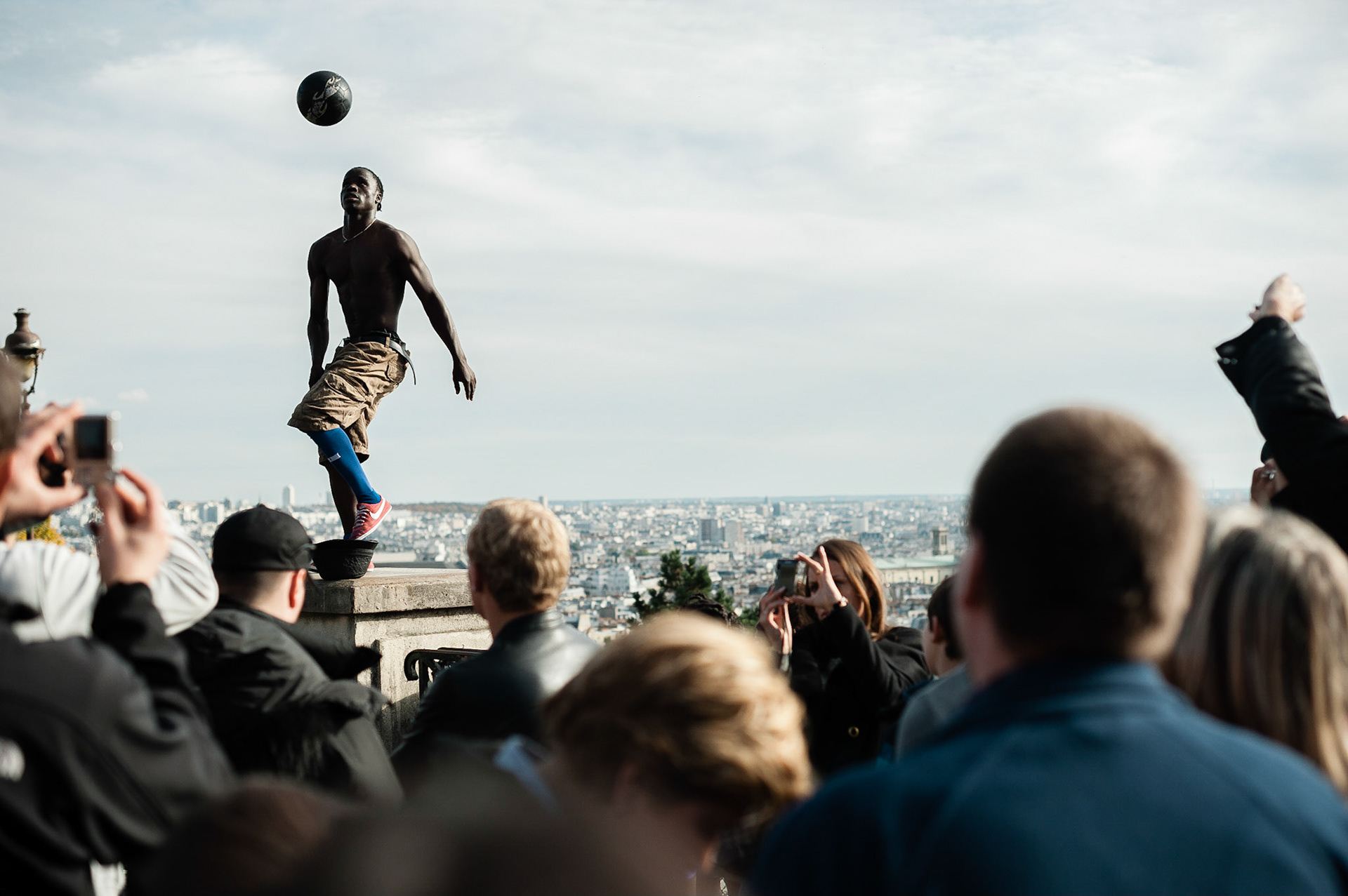Interprète de rue à Montmartre